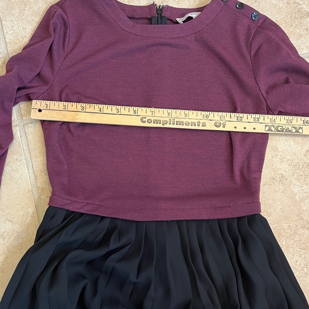 NWOT LOFT Burgundy and Black Long Sleeve Dress - Picture 8 of 9